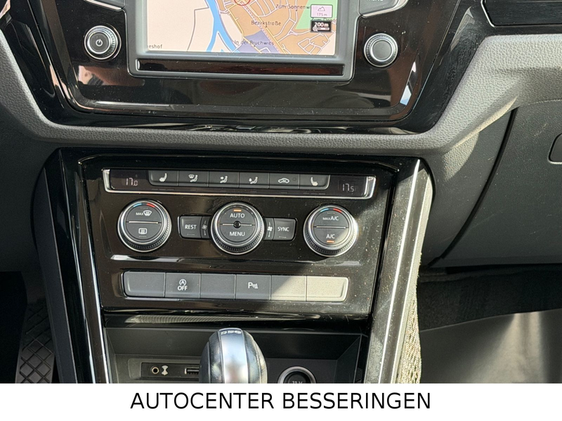 Volkswagen Touran R-LINE * 7-SITZER * ACC * LED * NAVI * — photo 8