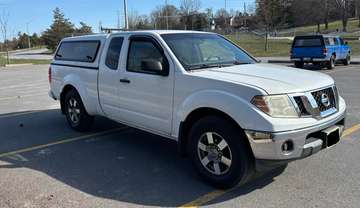 2WD King Cab I4 Man XE