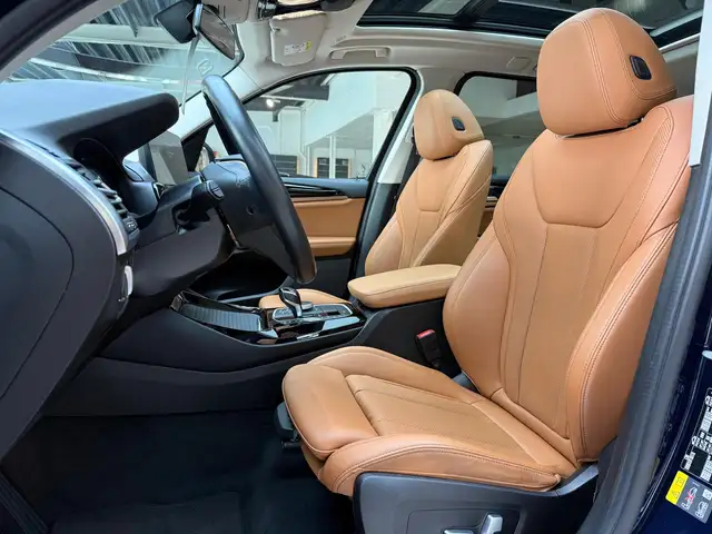 BMW X3 view 13