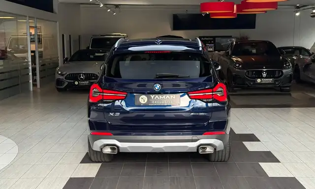 BMW X3 view 9