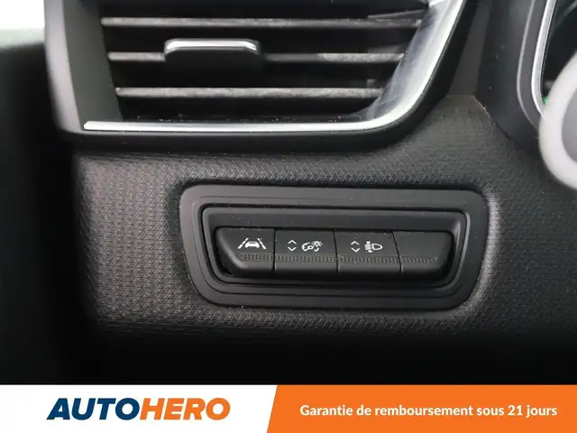 Renault Clio view 30