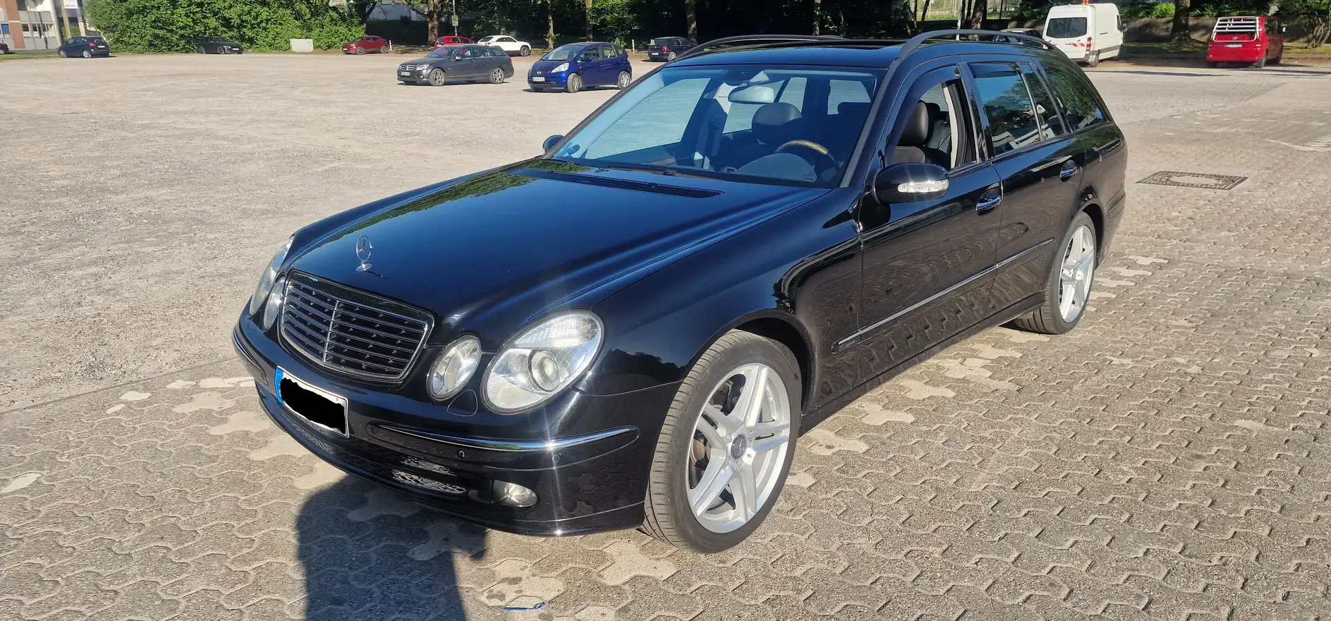 Mercedes-Benz E 500 E 500 T 7G-TRONIC Avantgarde Černá - 1