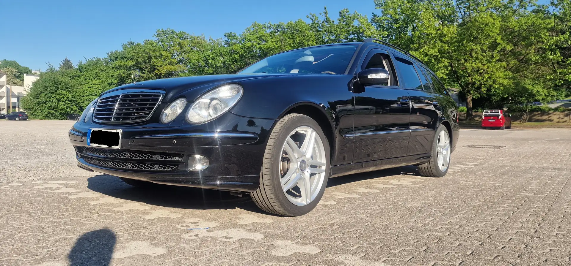 Mercedes-Benz E 500 E 500 T 7G-TRONIC Avantgarde Černá - 2