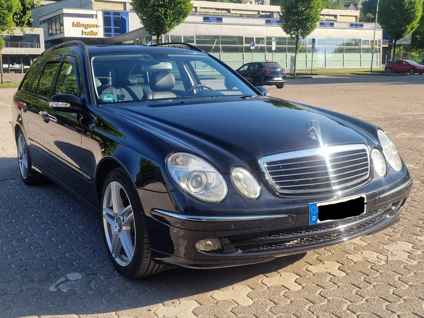 Mercedes-Benz E 500 E 500 T 7G-TRONIC Avantgarde Negru - 2