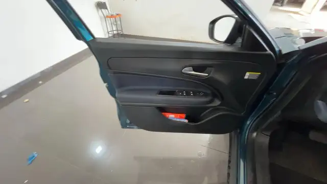 Alfa Romeo Junior view 12