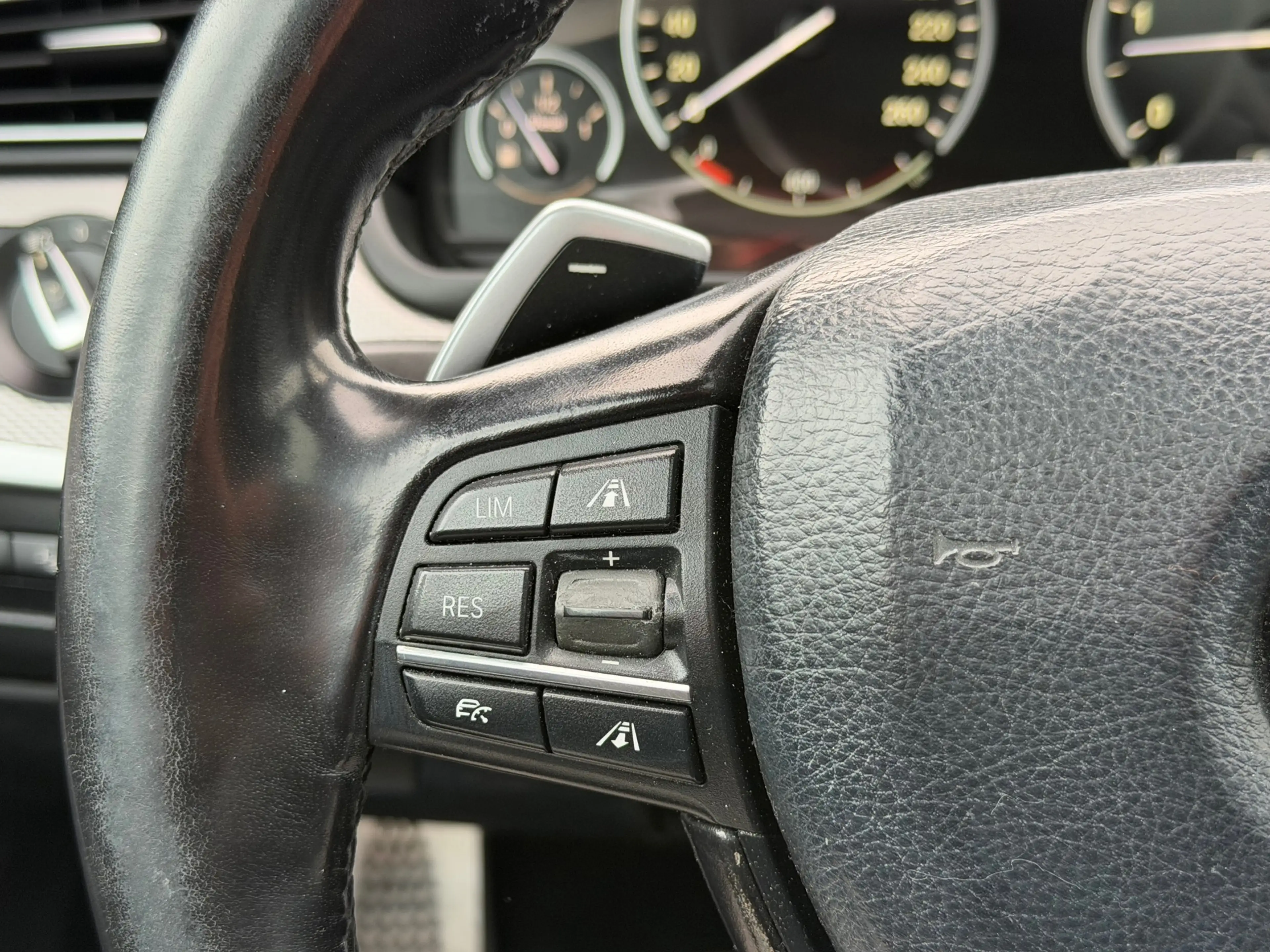 BMW 535 5-serie 535d High Executive M-SPORT/Bi-XENON/LEDER — photo 32