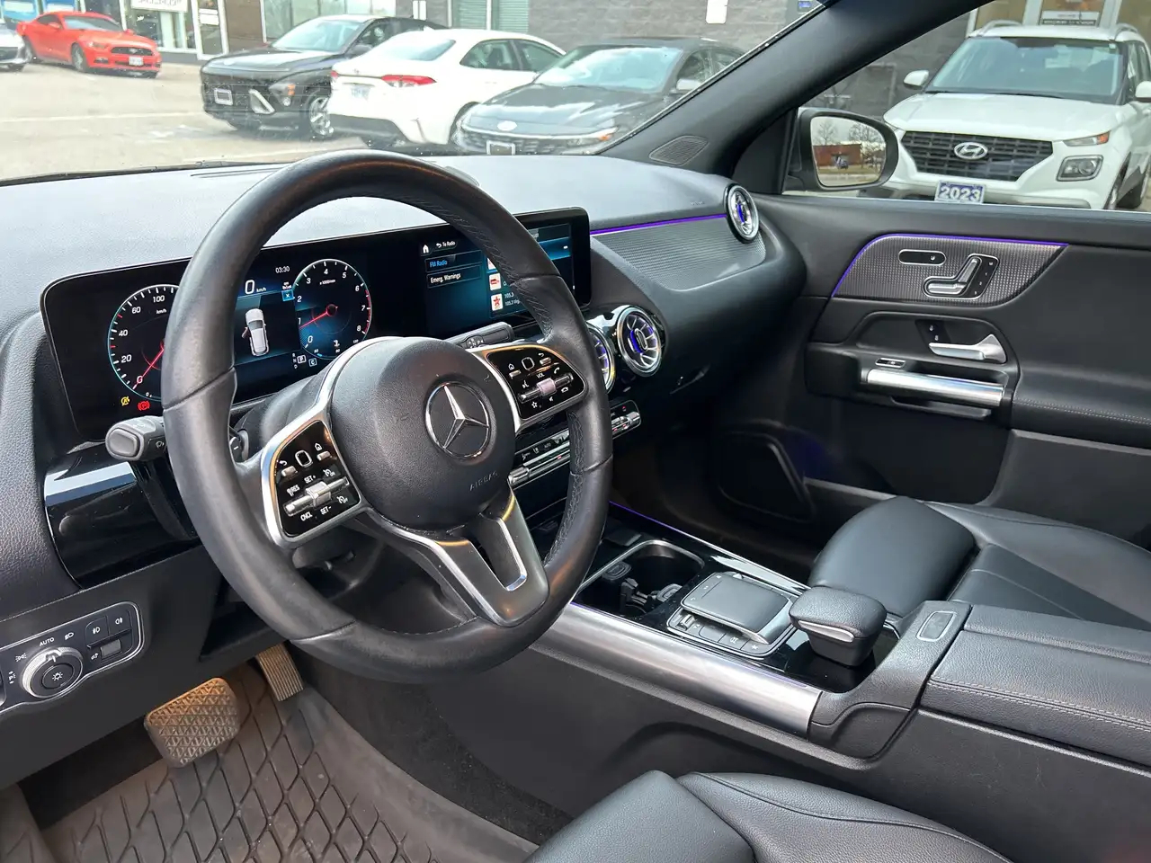 Mercedes-Benz GLA снимка Mercedes-Benz GLA