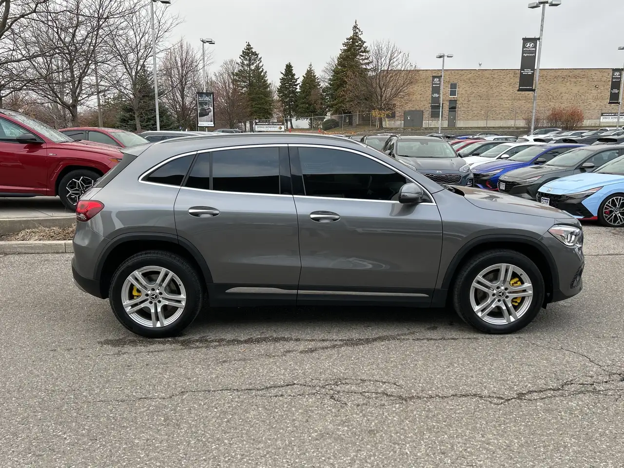 Mercedes-Benz GLA снимка Mercedes-Benz GLA