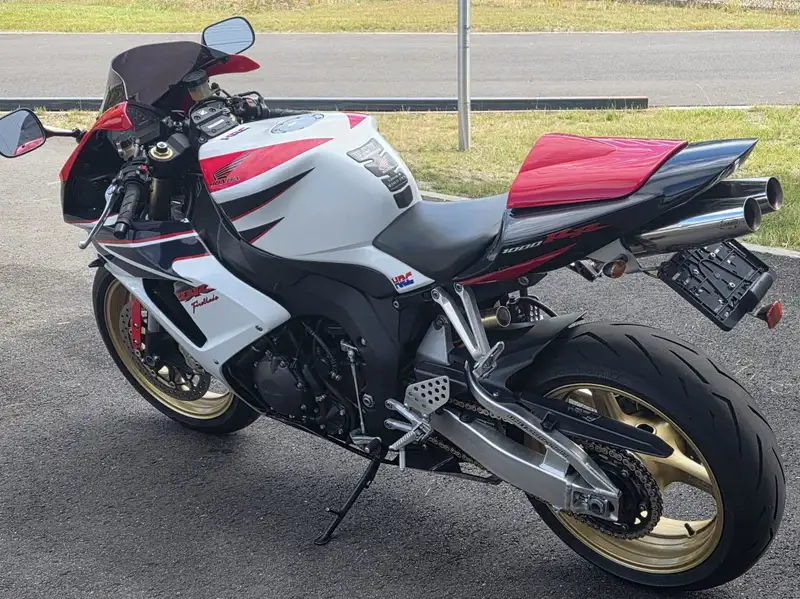 Honda CBR 1000 - foto 3