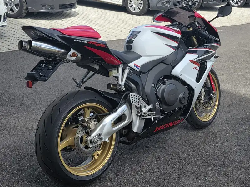 Honda CBR 1000 - foto 4