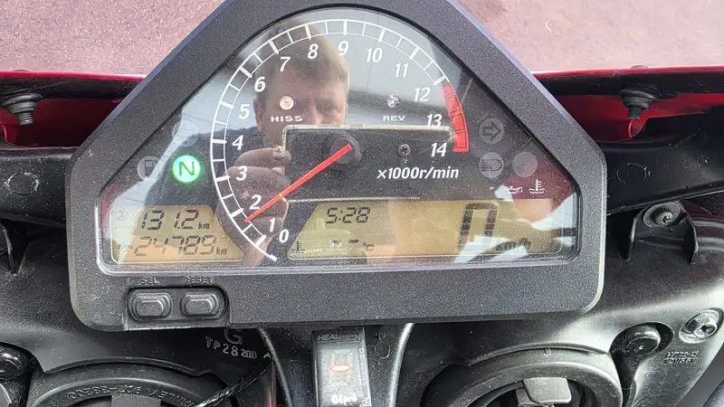 Honda CBR 1000 - foto 6