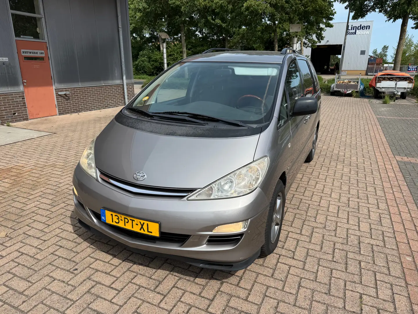 Toyota Previa 2.4 VVT-i Sol 2004 AUT 6-Seats Grijs - 1