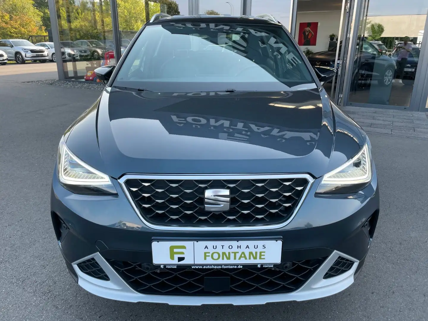 SEAT Arona 1,0TSi Xperience Schalter Navi LED Kamera Grau - 2