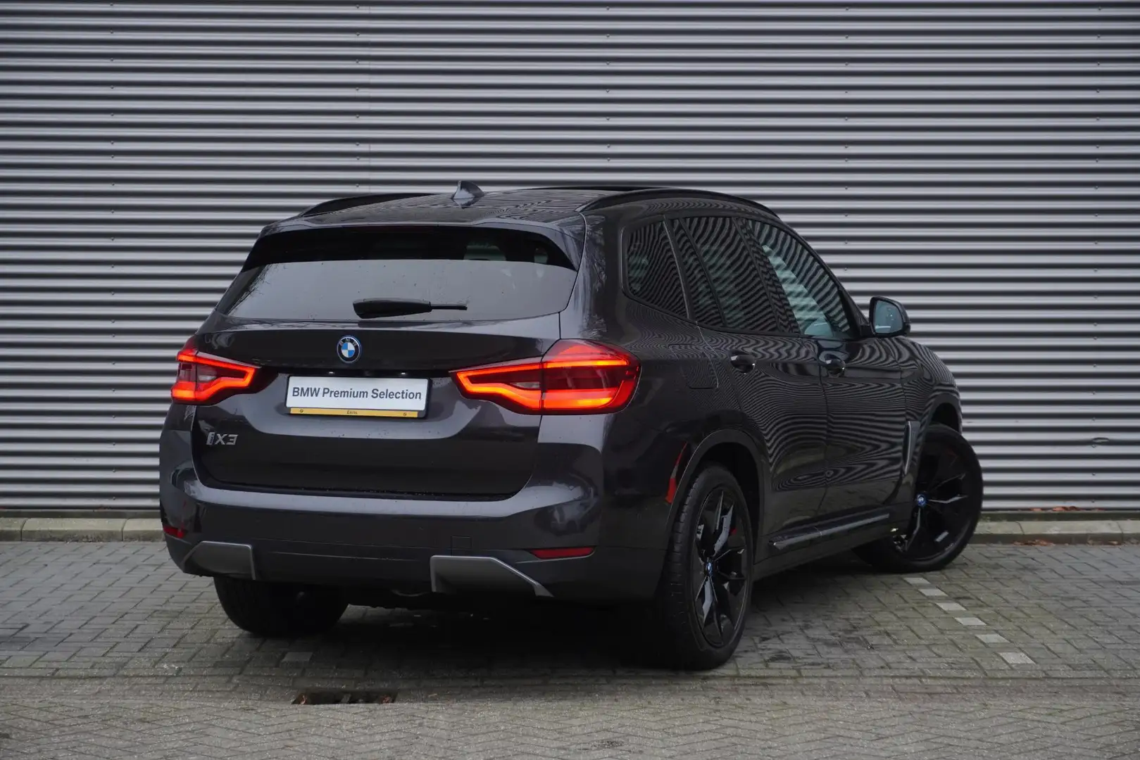 BMW iX3 High Executive | Parking Pack | Trekhaak met elekt Gris - 2