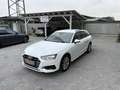 Audi A4 35 TDI advanced S-tronic *NAVI*AHK*CARPLAY*SITZH* Weiß - thumbnail 3