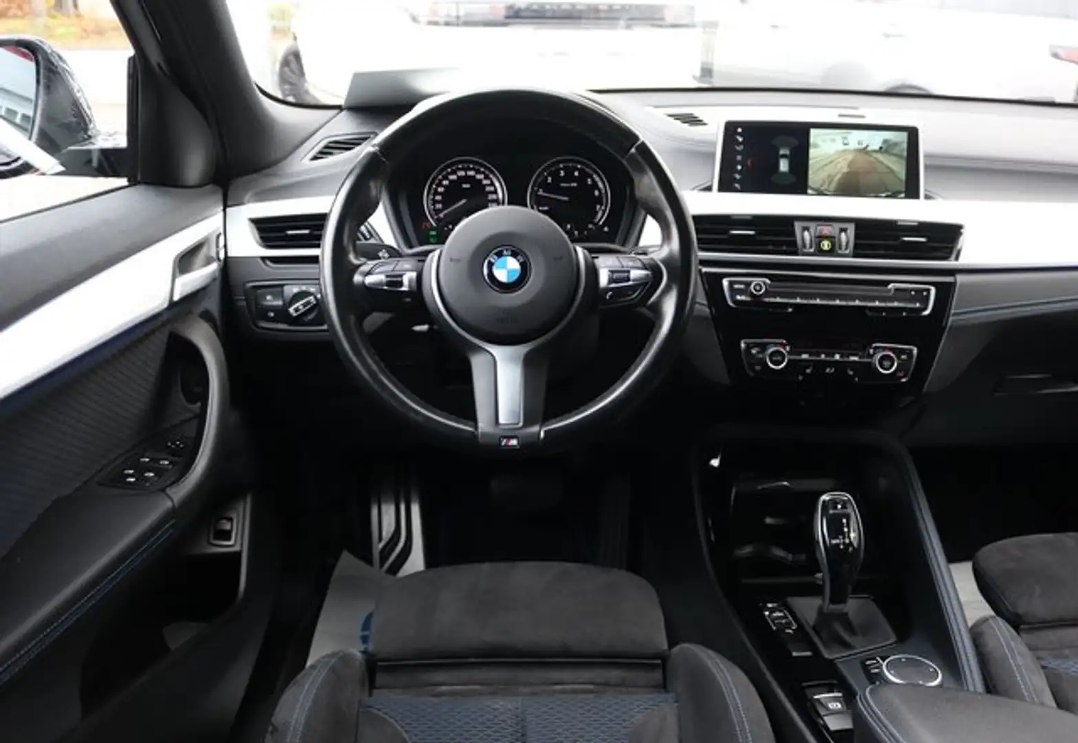 BMW X2 sDrive 18 i M-Paket 1Hd*HUD*Kamera*AHK*19Zoll Grijs - 2