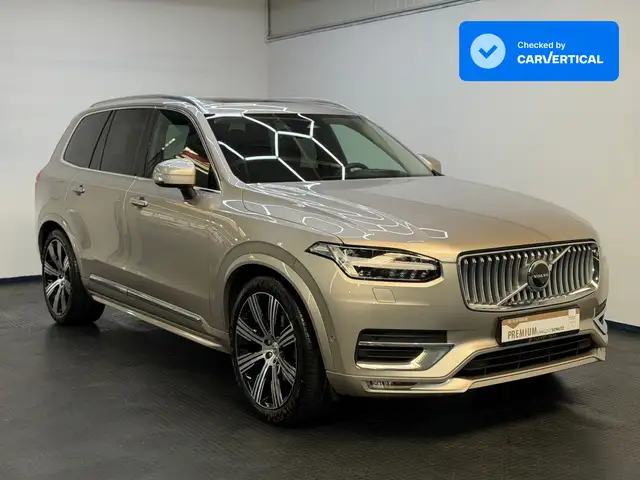 Volvo XC90 Ultimate Bright AWD|Massage|PANO|5JGarantie