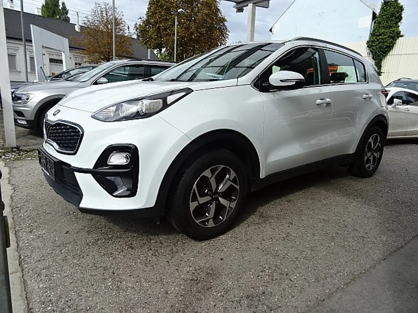 Kia Sportage 1,6 GDI ISG Österreich Edition Weiß - 2