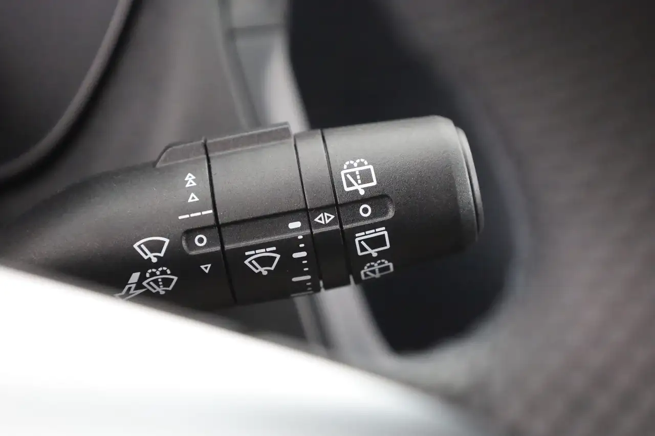MG ZS 1.5 Hybrid Comfort Aut. LED ACC Navi Kamera, миниатюра 19