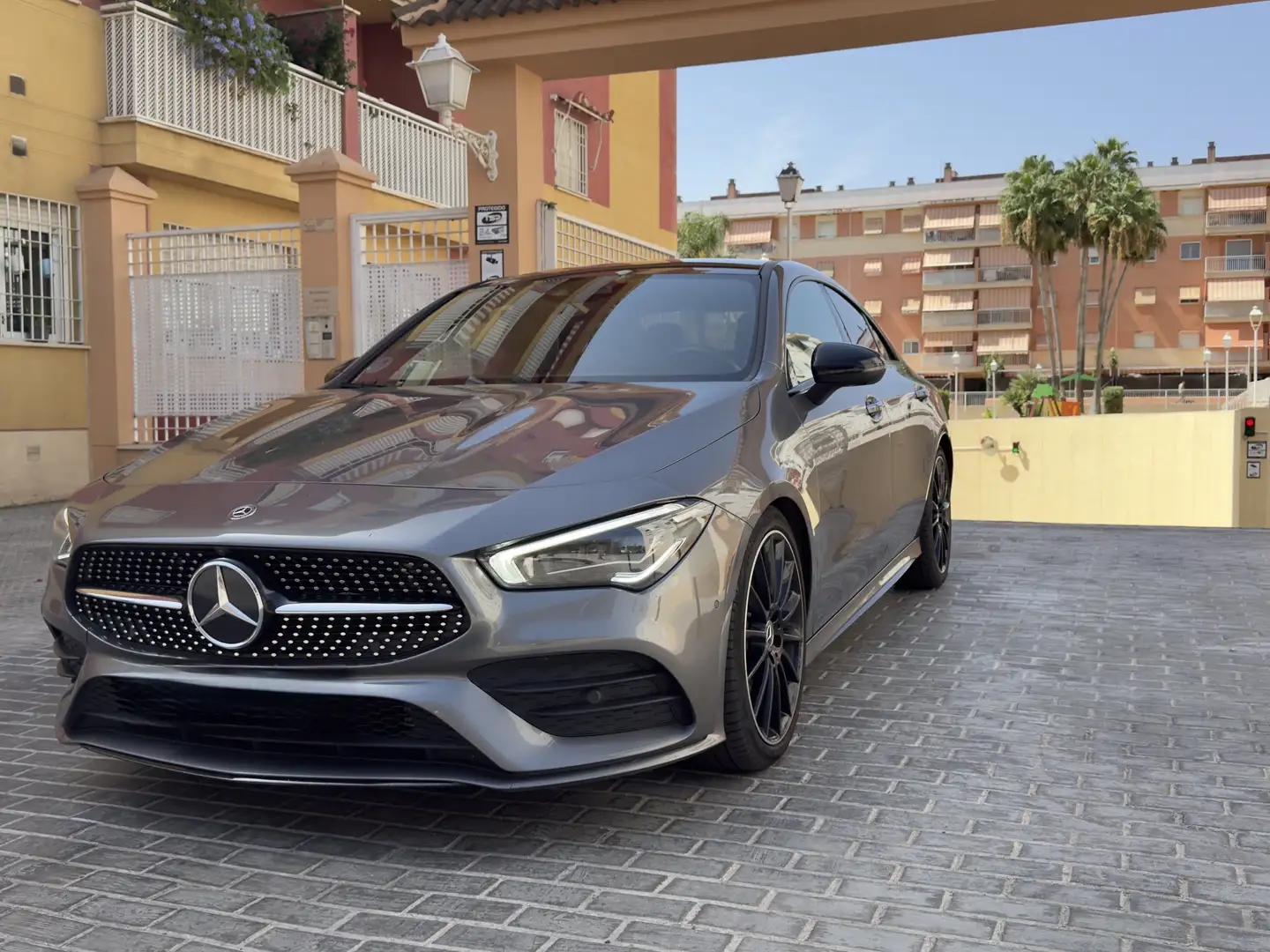 Mercedes-Benz CLA 200 200d - 1