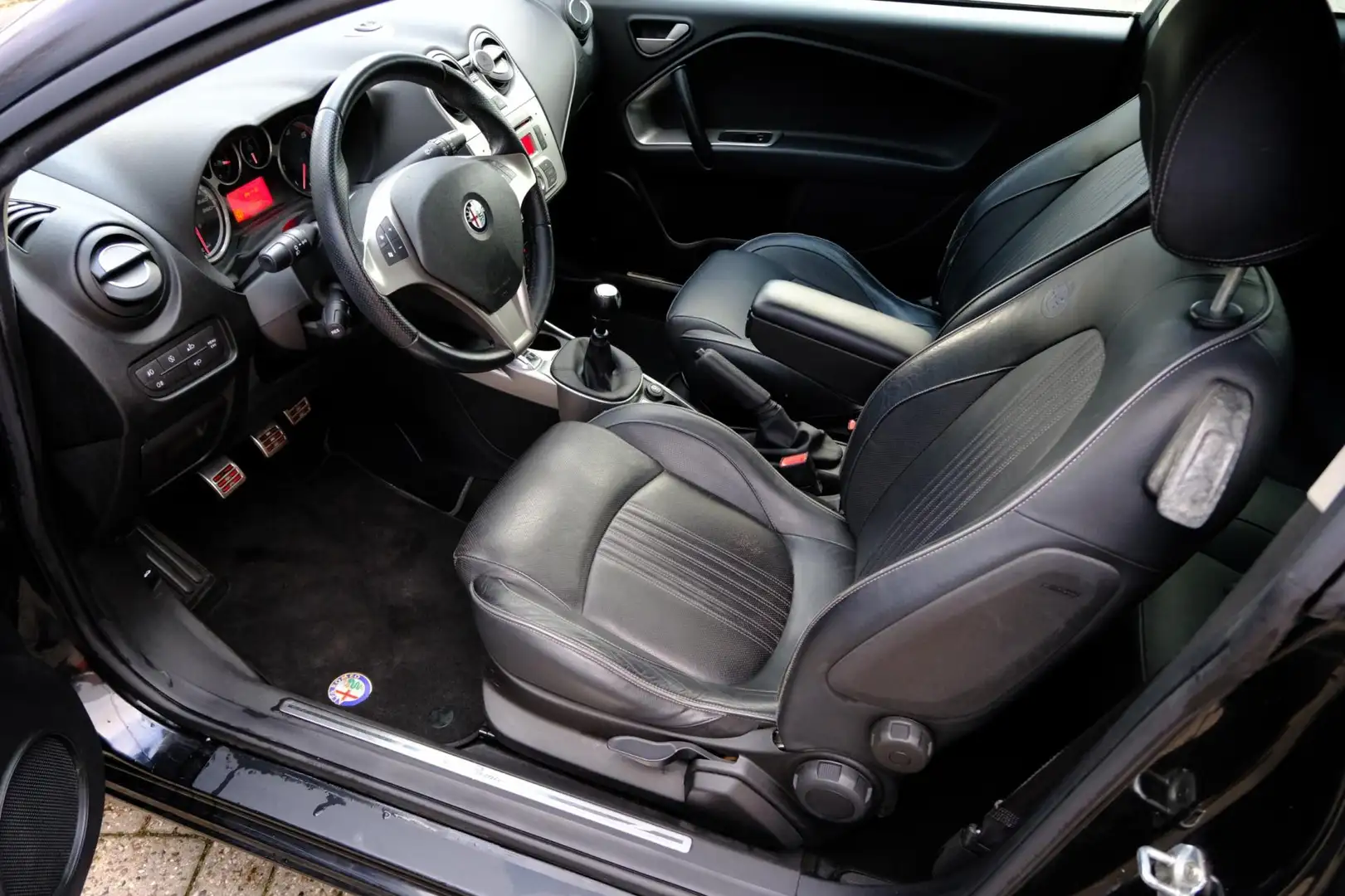 Alfa Romeo MiTo 1.3 JTDm ECO Essential Leder|1e Eig|Clima|LMV|Crui Noir - 2