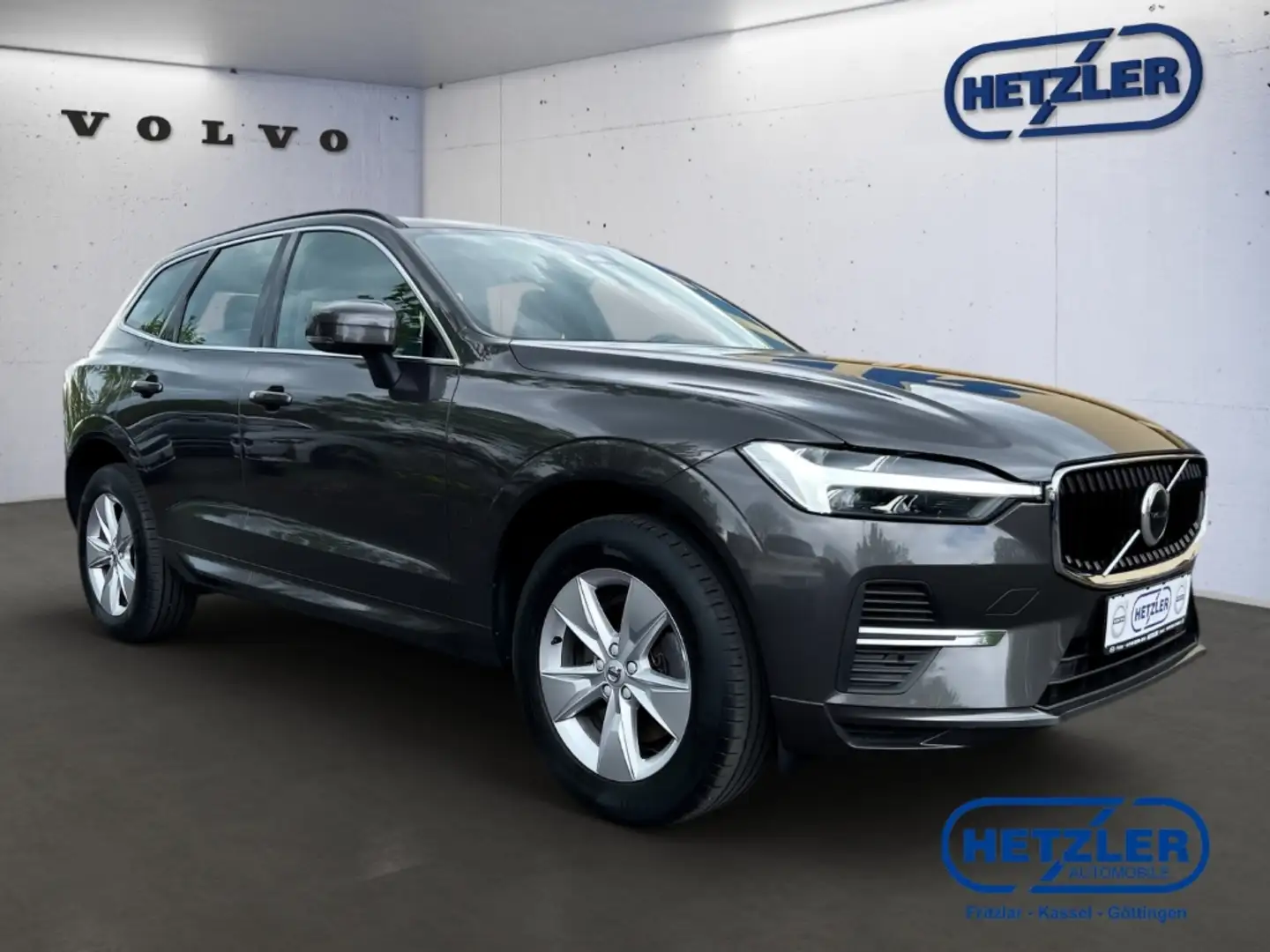 Volvo XC60 Momentum Pro AWD B4 Diesel EU6d AHK Digitales Cock Grau - 2