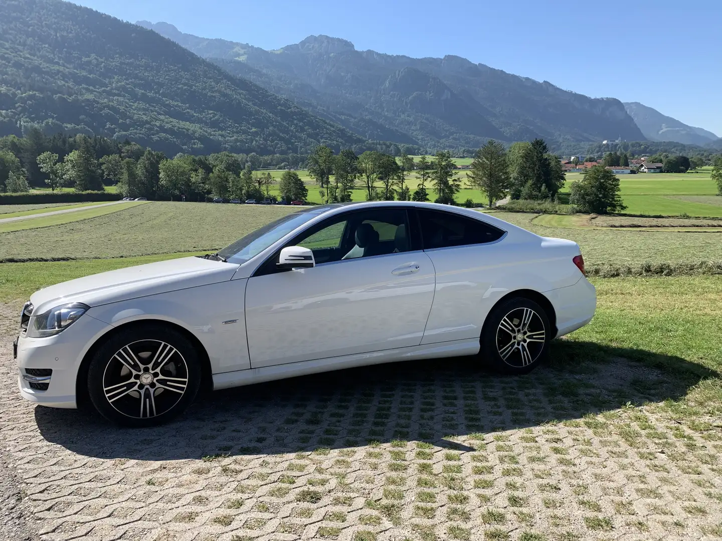 Mercedes-Benz C 180 C 180 CGI Edition C (204.331) Weiß - 1