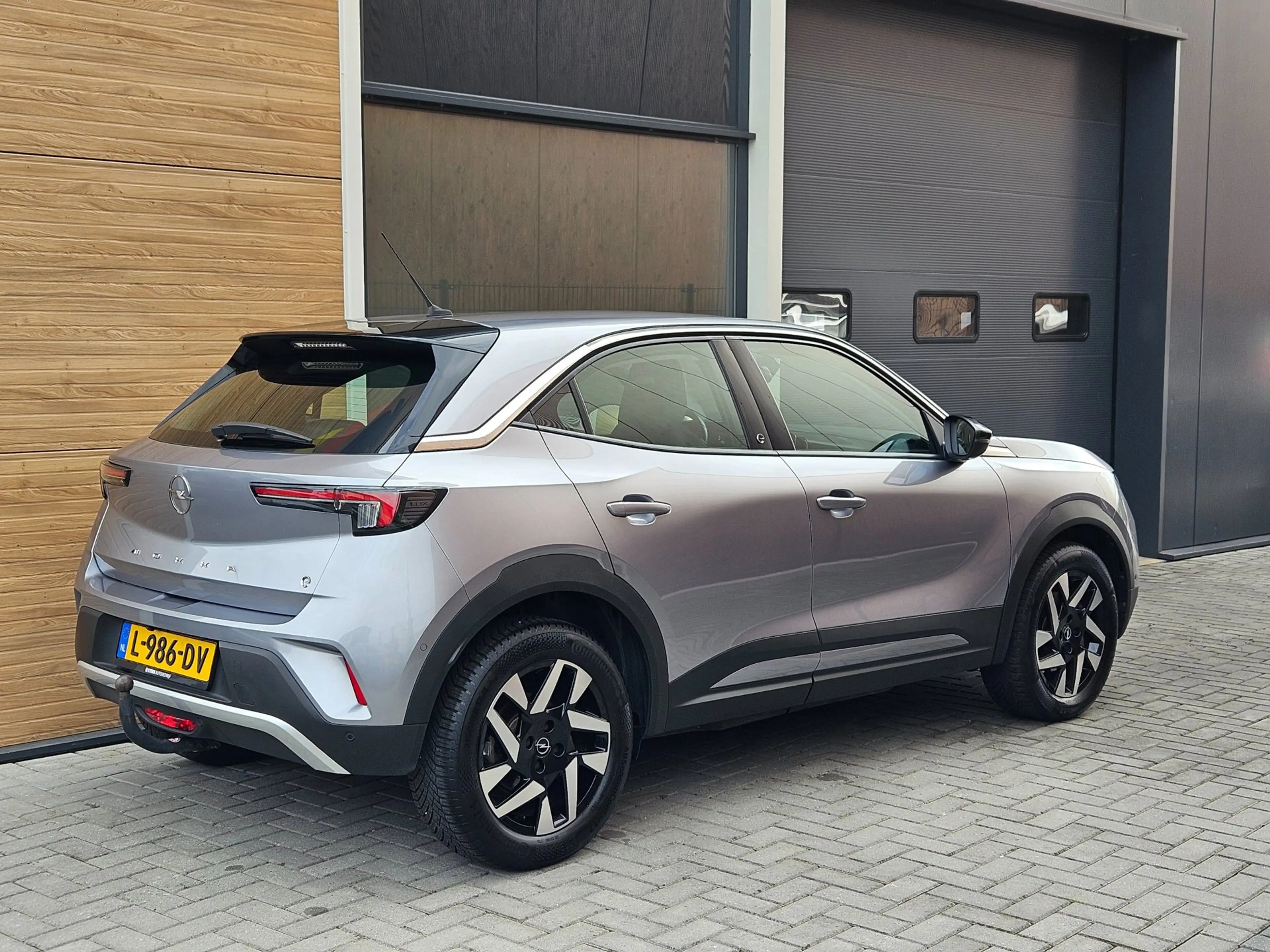 Opel Mokka-E Business Elegance 50-kWh 11kw bl. ACC Carplay Came — photo 2