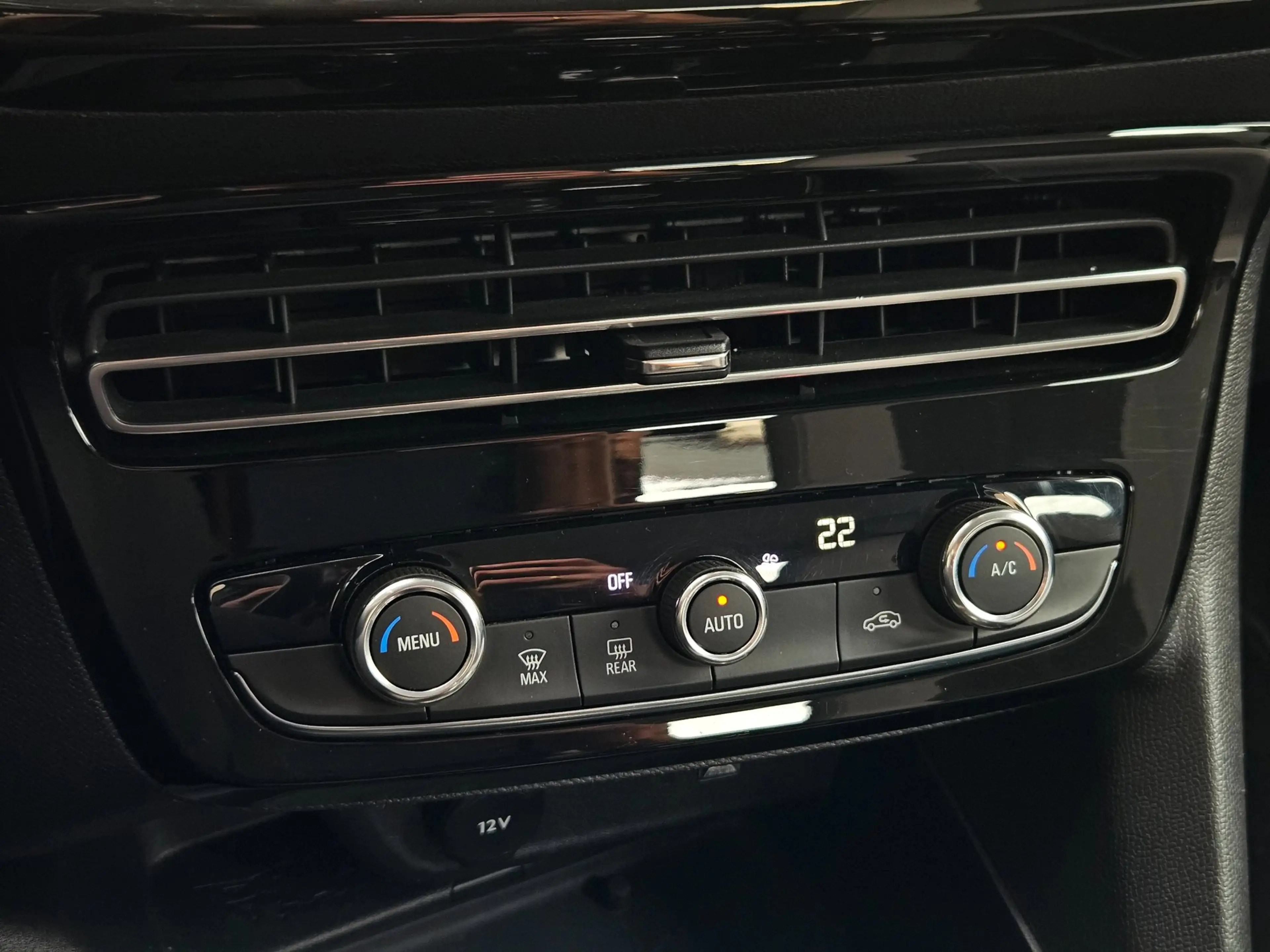 Opel Mokka-E Business Elegance 50-kWh 11kw bl. ACC Carplay Came — photo 25