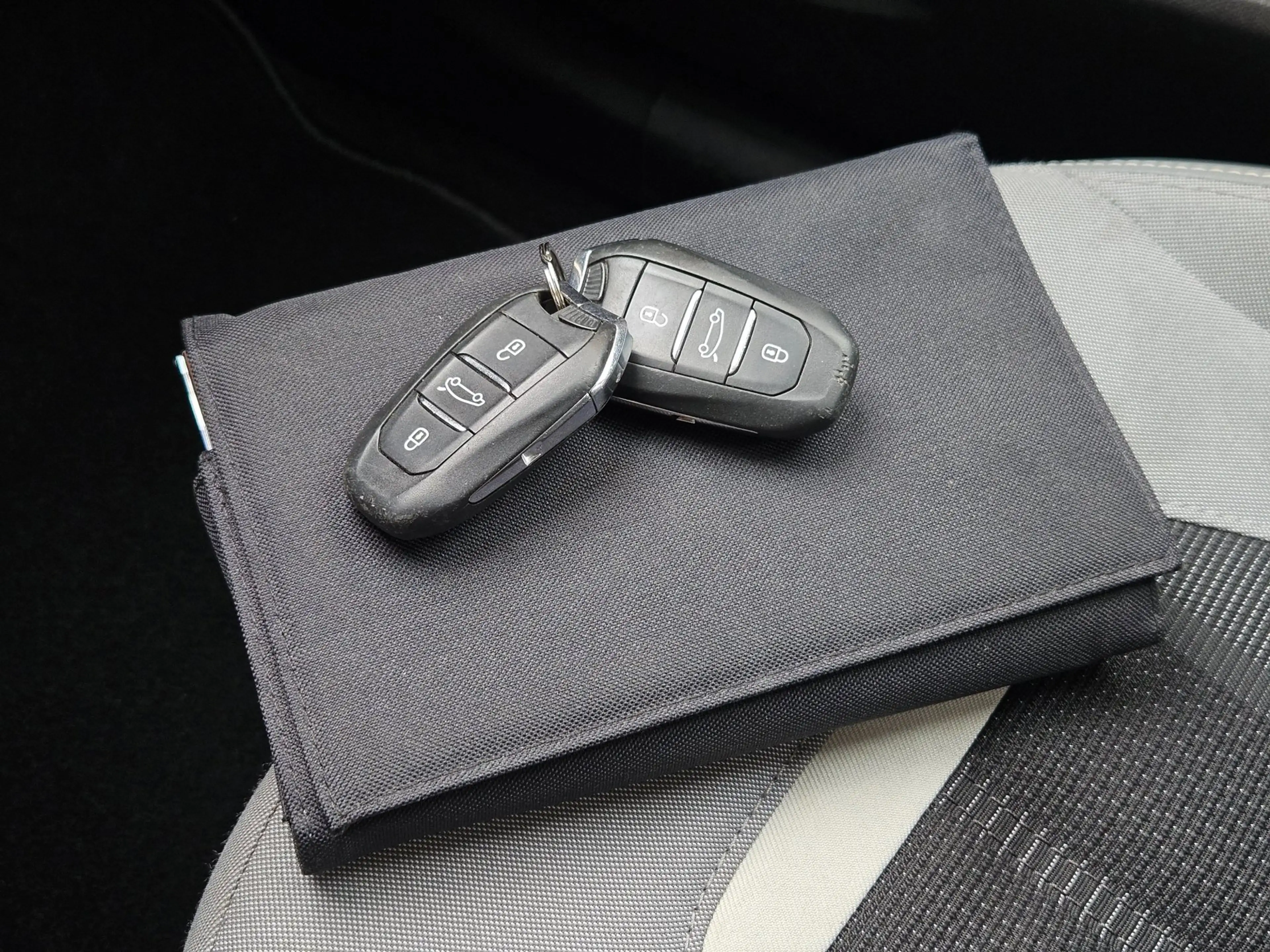 Opel Mokka-E Business Elegance 50-kWh 11kw bl. ACC Carplay Came — photo 30