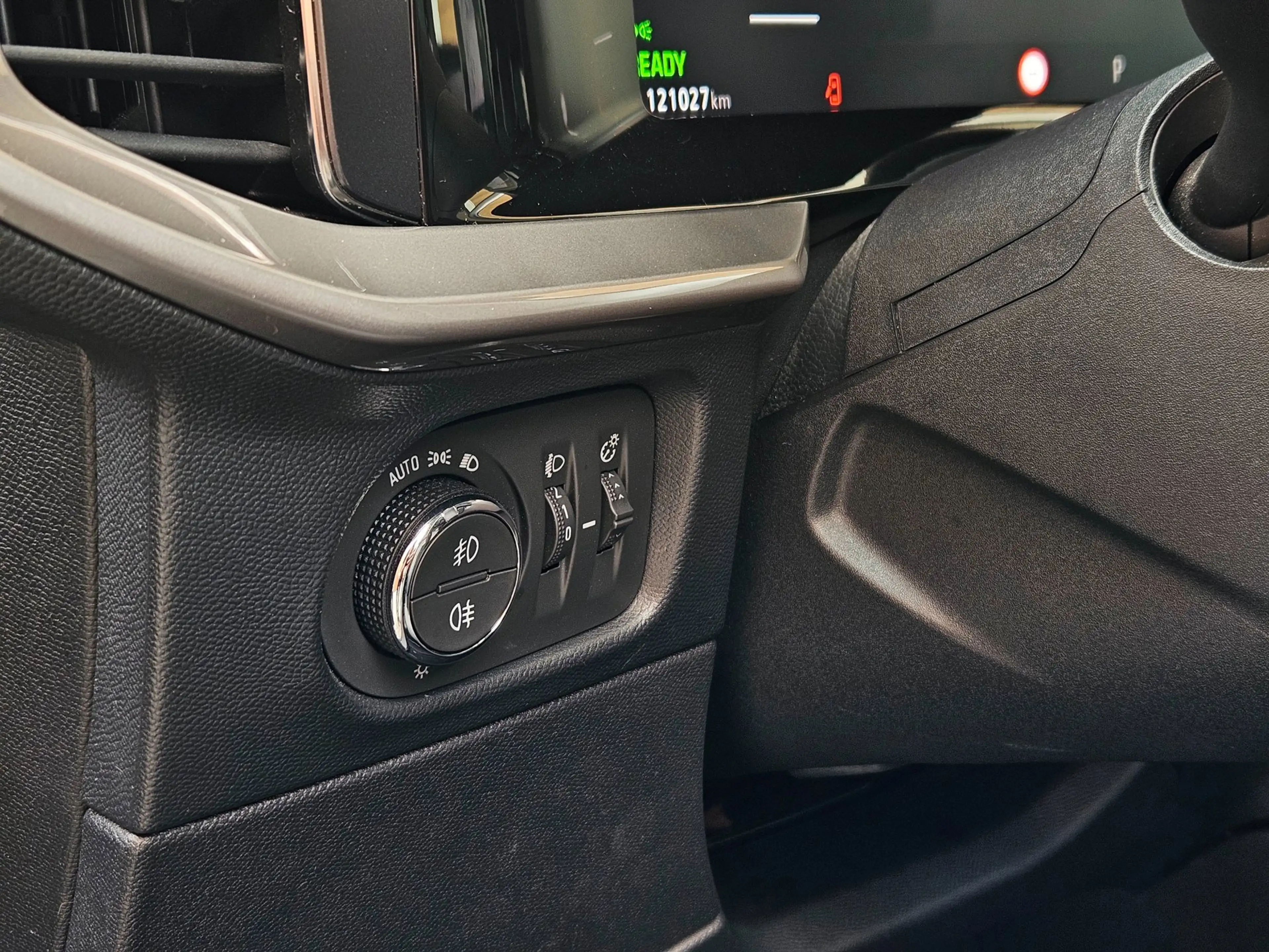 Opel Mokka-E Business Elegance 50-kWh 11kw bl. ACC Carplay Came — photo 29