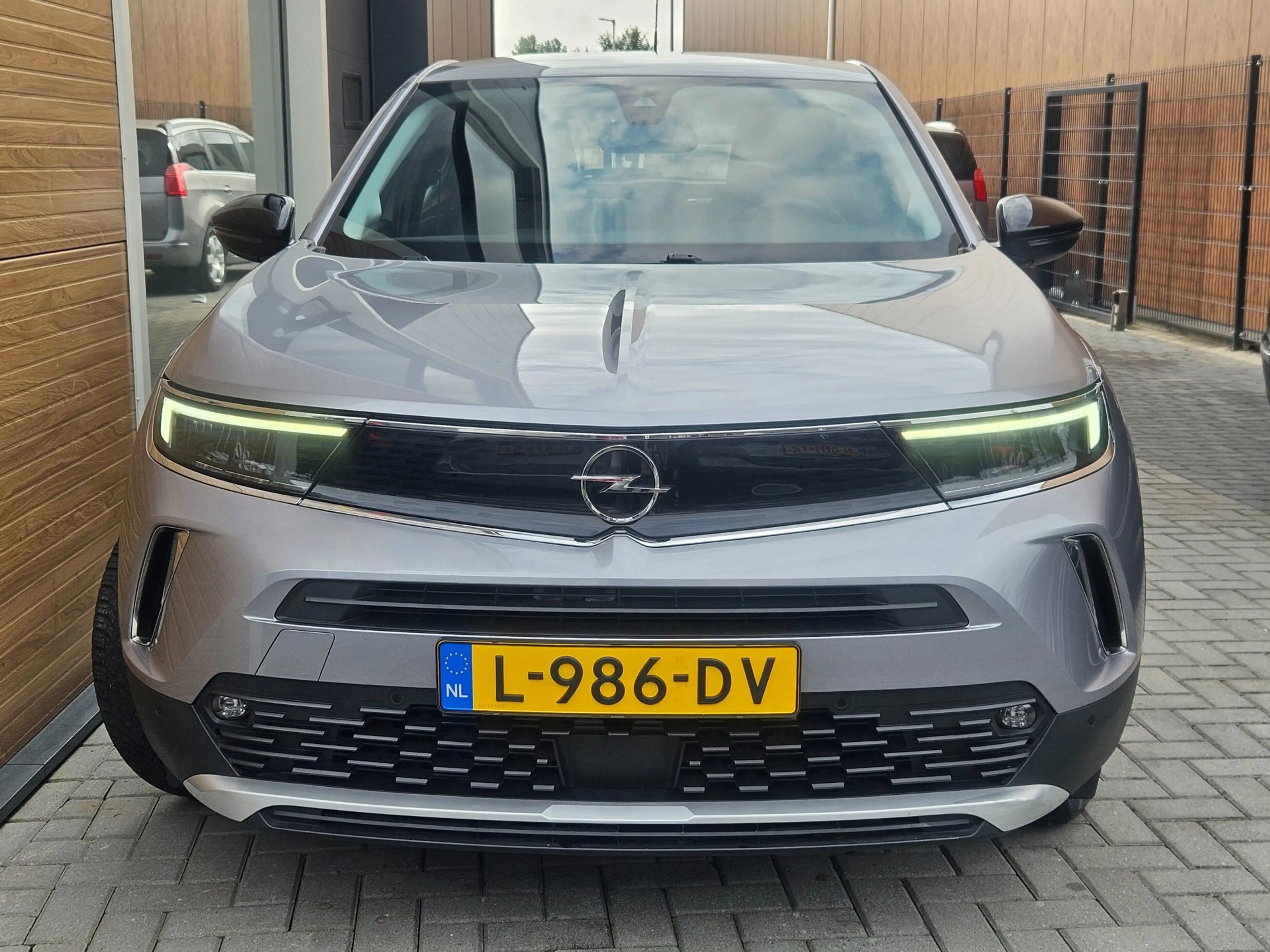 Opel Mokka-E Business Elegance 50-kWh 11kw bl. ACC Carplay Came — photo 3