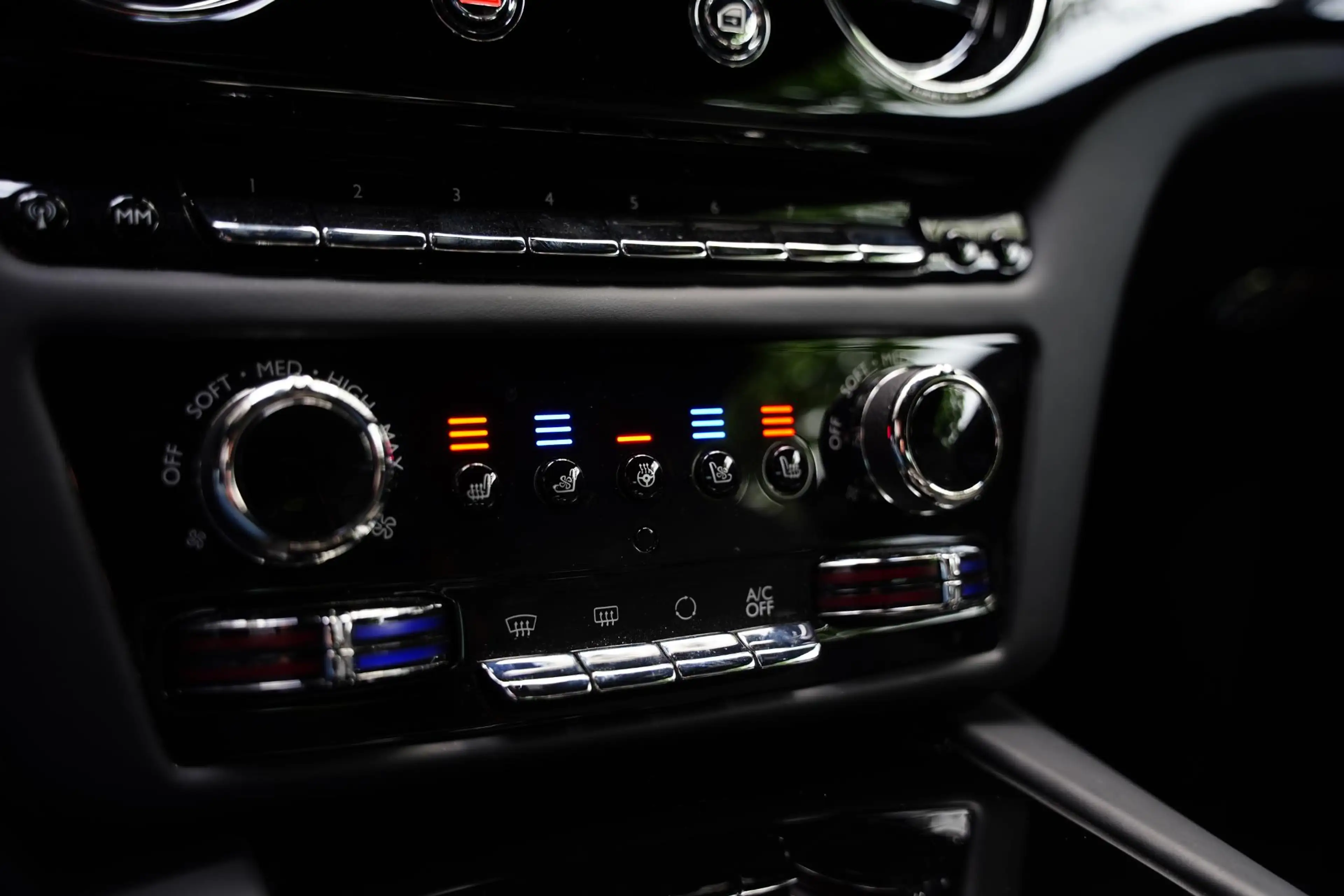 Rolls-Royce Spectre AWD 102 kWh Dark Emerald Green — photo 13