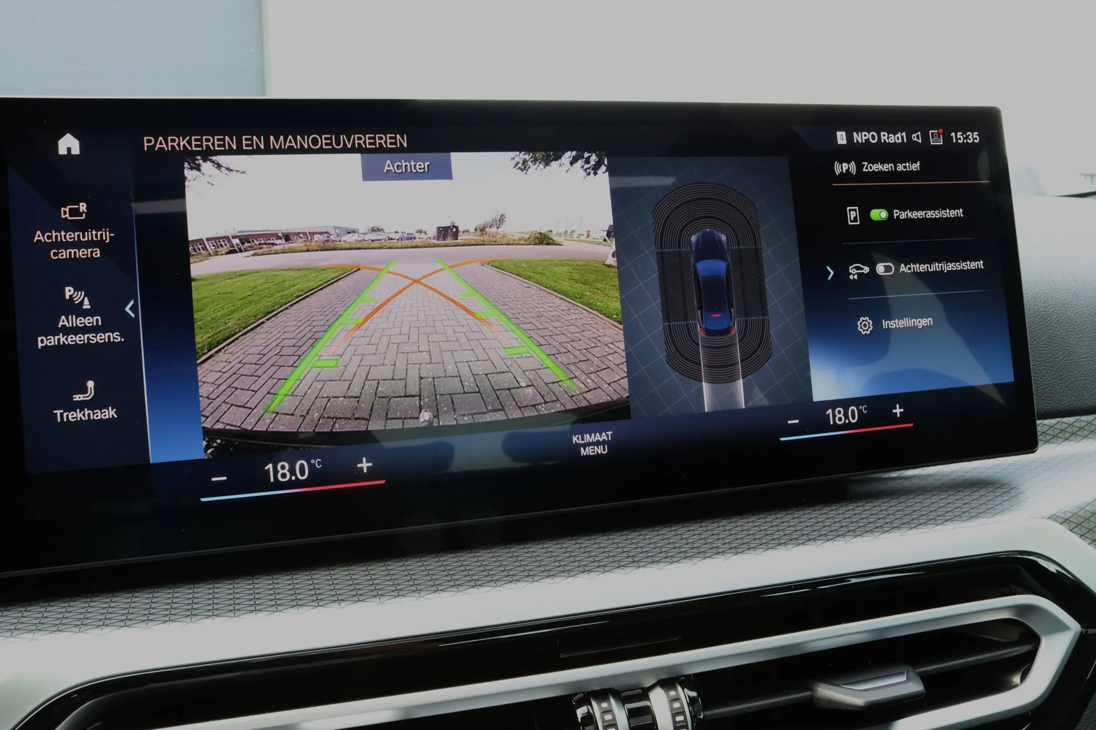 BMW i4 eDrive40 M Sport I Trekhaak I ACC I Open dak I 19 inch I Leder I Head Up — photo 29