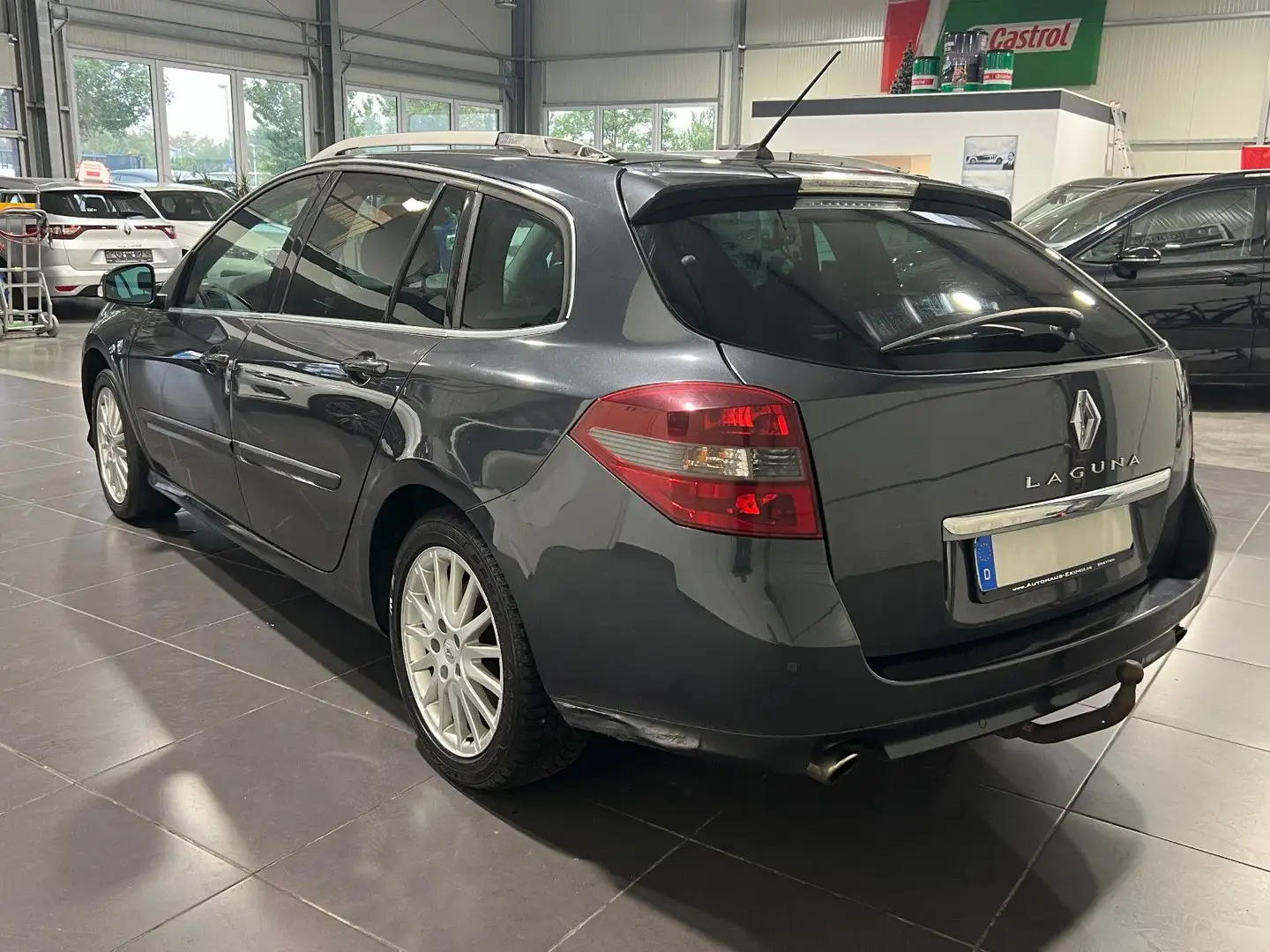 Renault Laguna III 2.0 dCi Grandtour *Navi*SHZ*AHK*PDC* Gris - 2