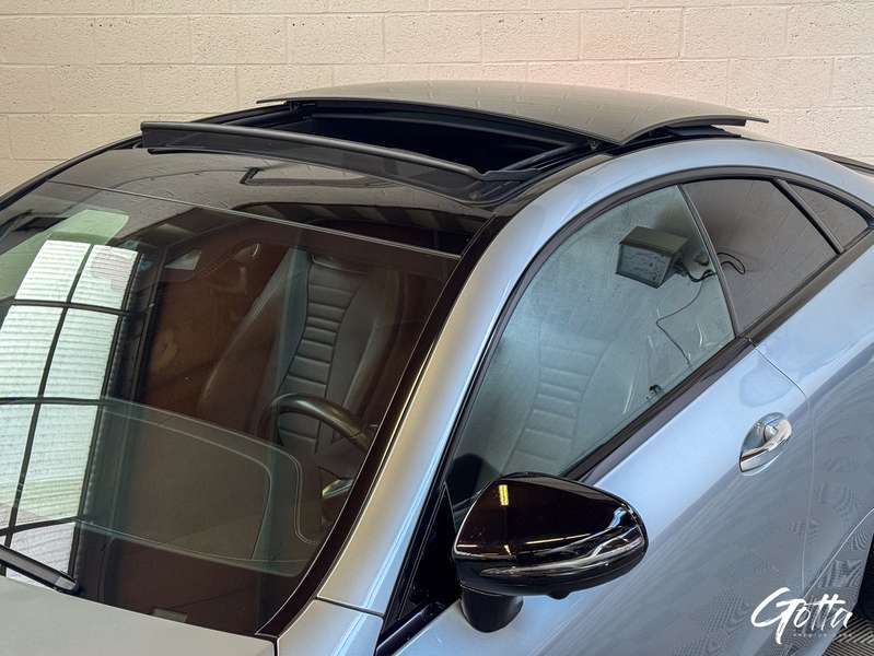Photo du véhicule Mercedes-Benz E 220