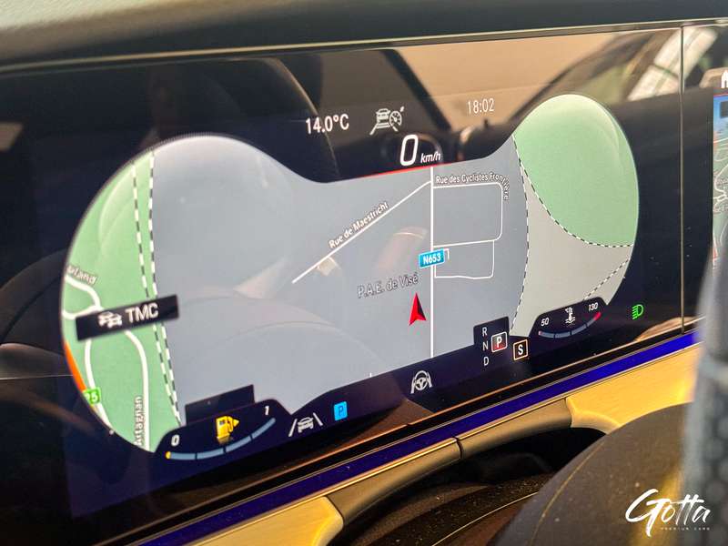 Photo du véhicule Mercedes-Benz E 220