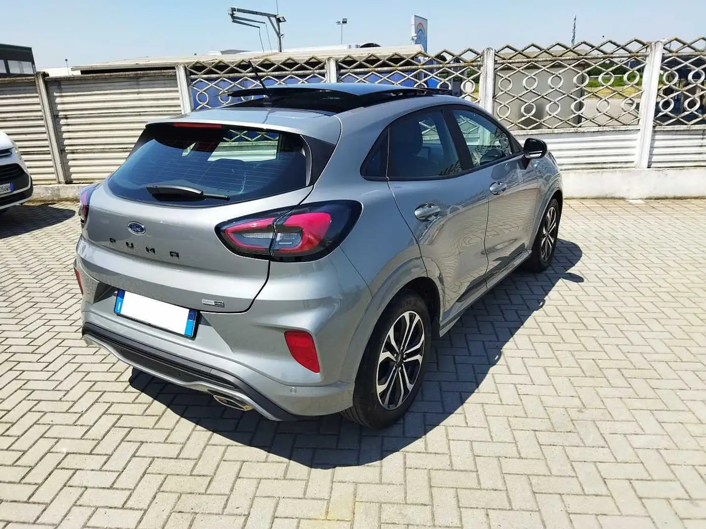 Ford Puma '19 1.0 EcoBoost Hybrid 125 CV S&S ST-Line Grau - 2