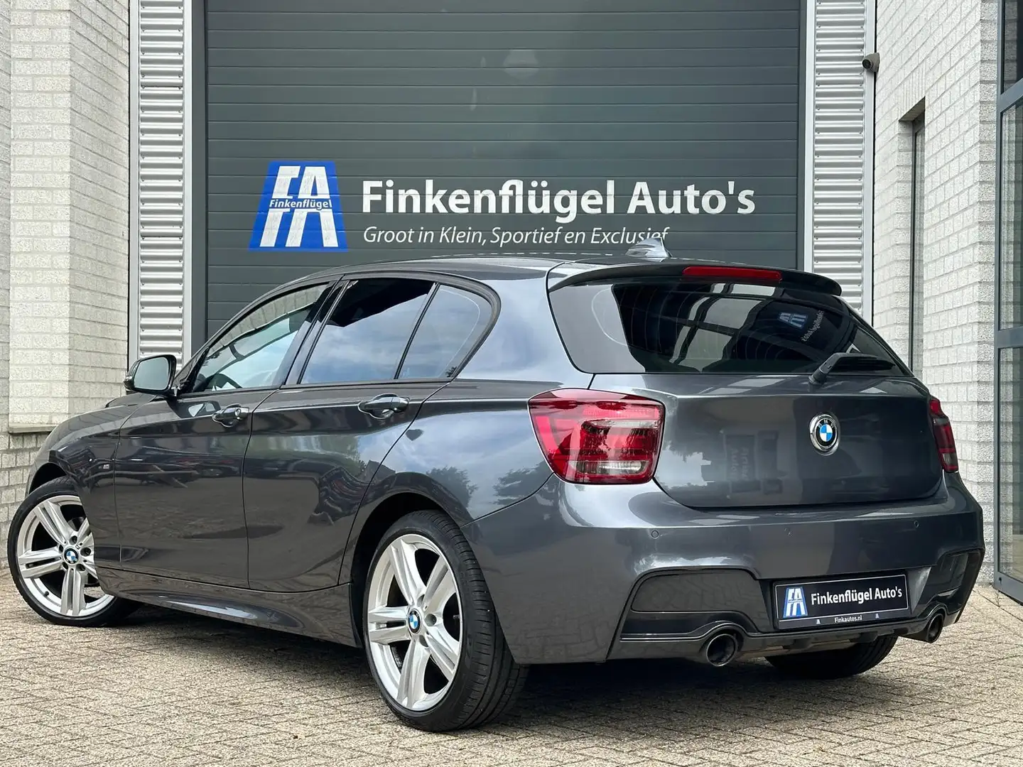 BMW 116 1-serie 116i M-Sport |NL auto |Groot.Navi |Bluetoo Grijs - 2