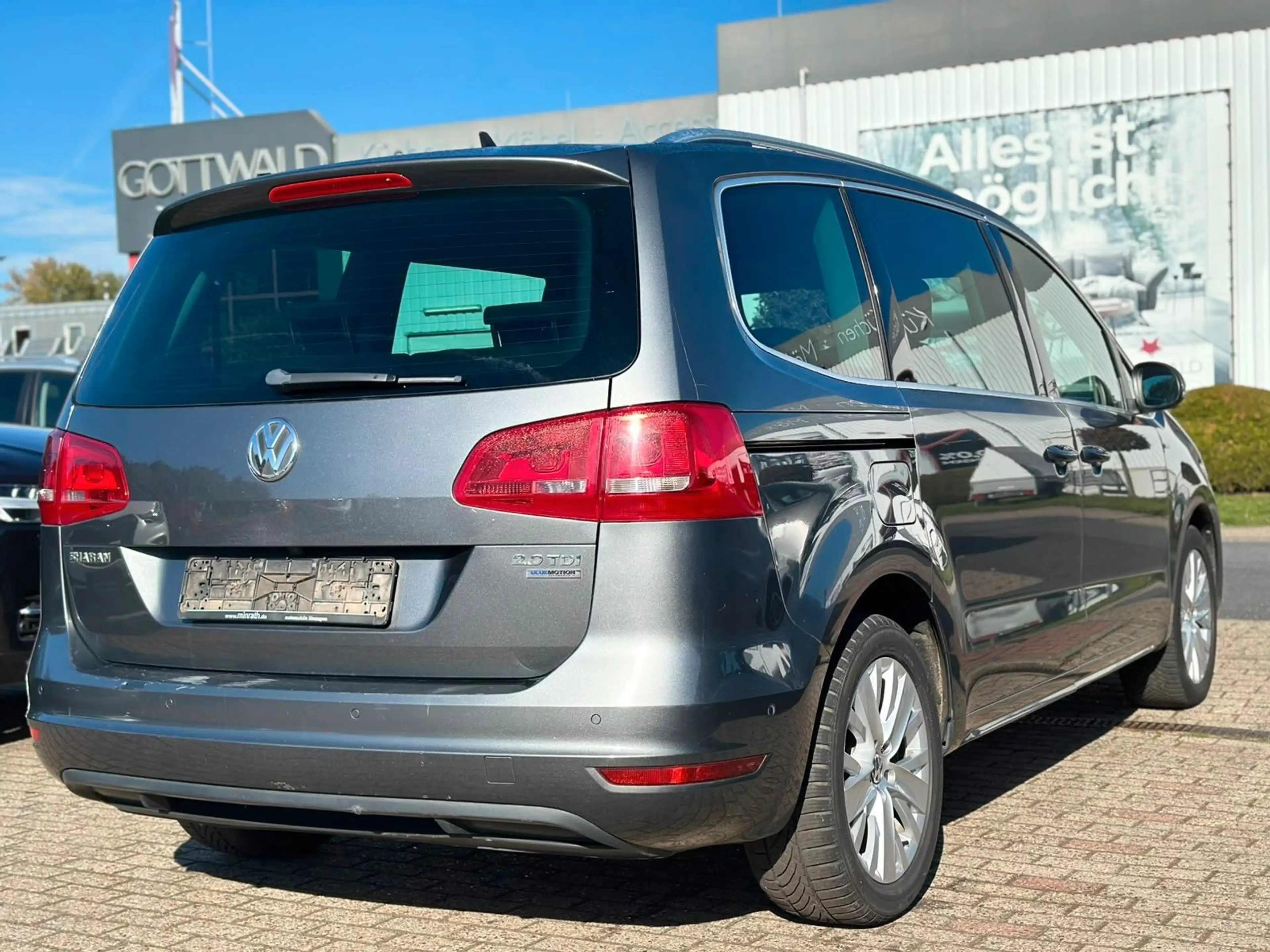 Volkswagen Sharan Life BMT 7 Sitzer Aut Schiebetür — photo 6