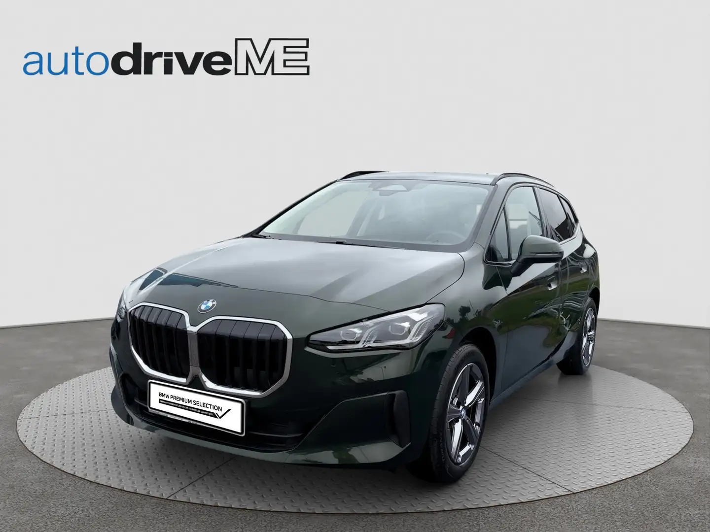 BMW 216 i Active Tourer KAM ACC Kam. SHZ AHK AUT LM Grün - 2