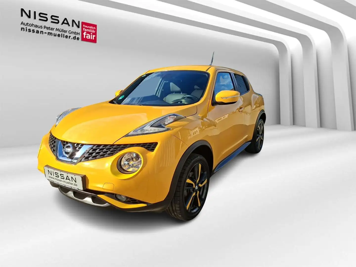 Nissan Juke 1.2 DIG-T N-Connecta 4x2 Gelb - 1