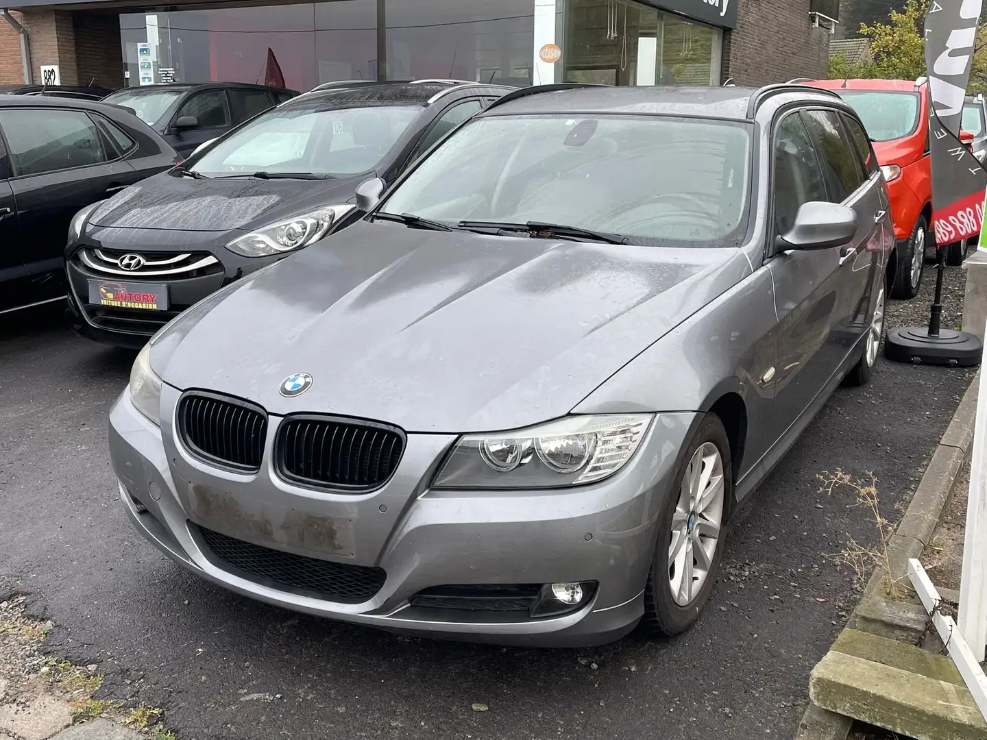BMW 318 Touring 318 d Argent - 1