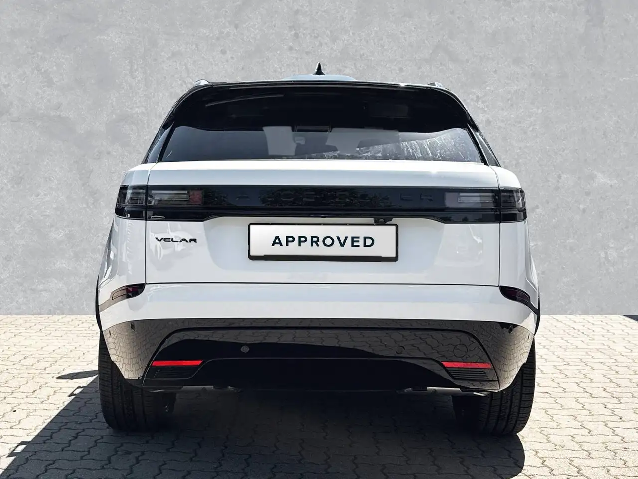 Land Rover Range Rover Velar 2026