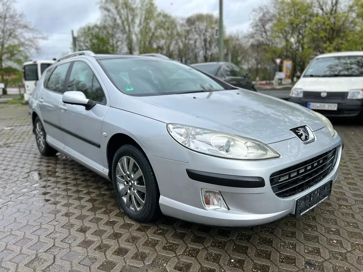 Peugeot 407 Tendance, Klima, AHK, Navi, Pano. Grijs - 2