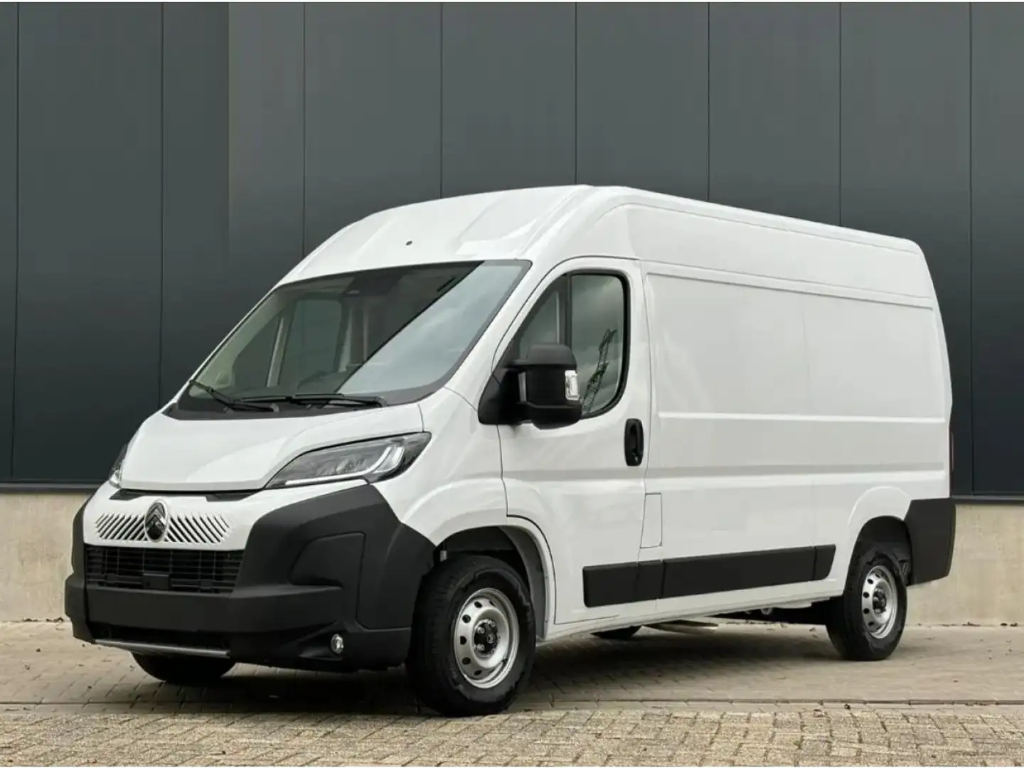 Citroen Jumper II (2) FOURGON TOLE 35 L2H2 140 S\u0026S BVA8 Pack Bílá - 1