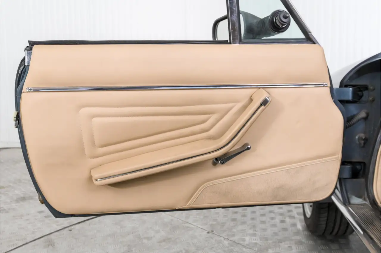 Fiat 124 Spider Pininfarina 2000 Volumex opgebouwd, foto 12