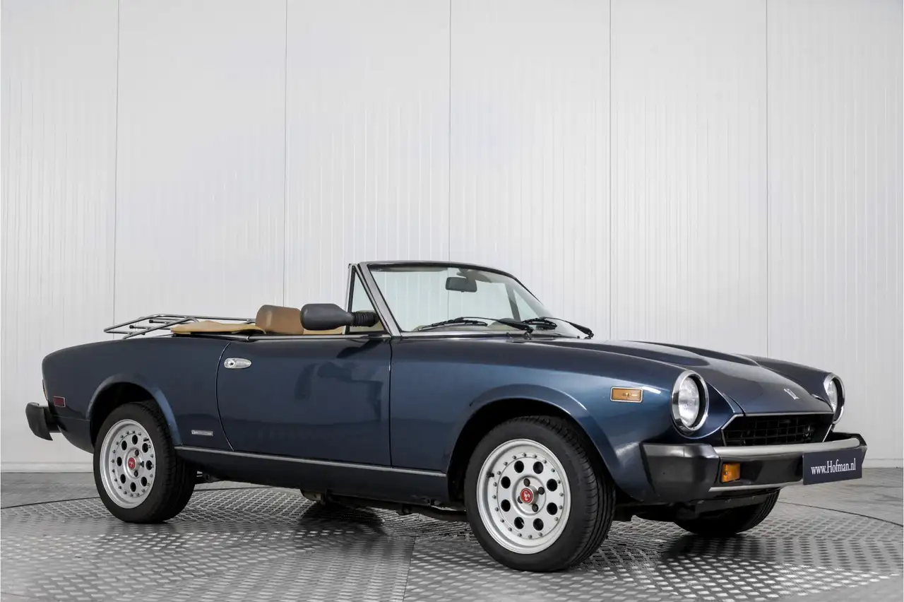 Fiat 124 Spider Pininfarina 2000 Volumex opgebouwd, foto 6