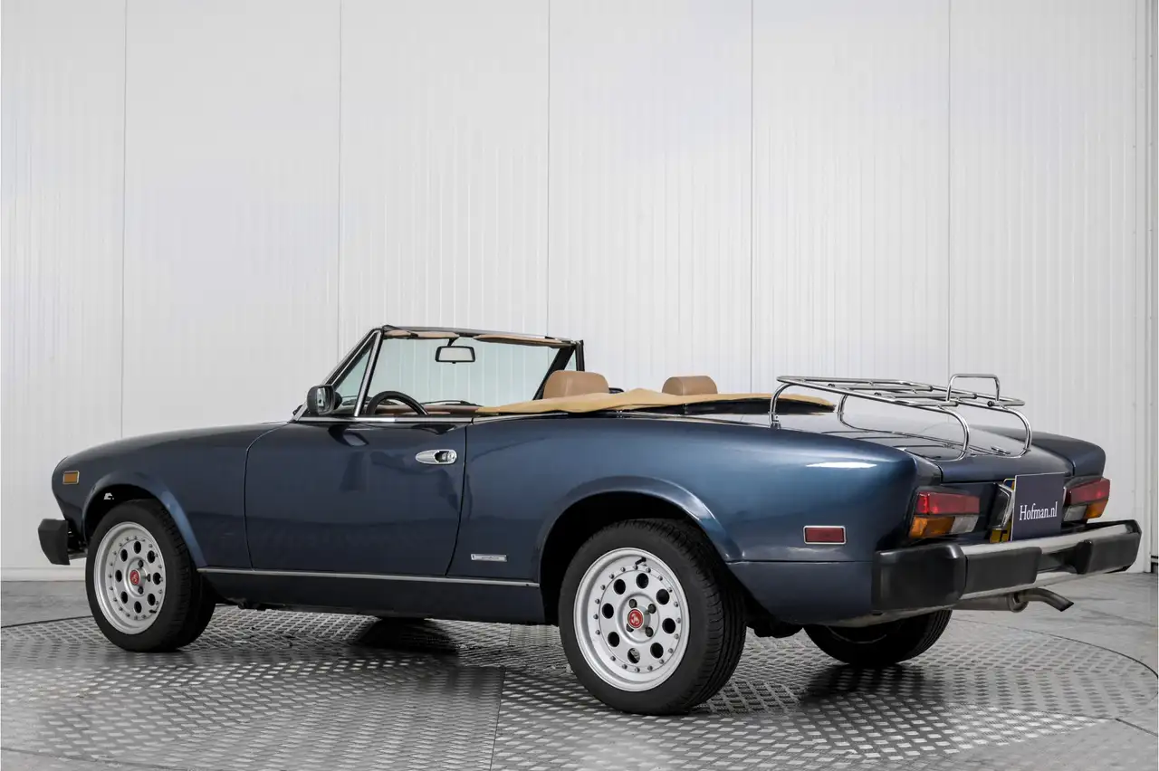 Fiat 124 Spider Pininfarina 2000 Volumex opgebouwd, foto 7