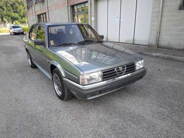 Alfa 90 2.5i Quadrifoglio Oro Kit Zender